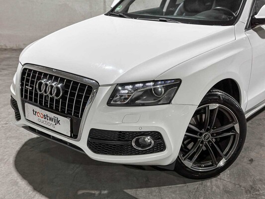 Audi Q5 3.2 FSI V6 Quattro Pro Line 269pk 2010, J-936-ZV