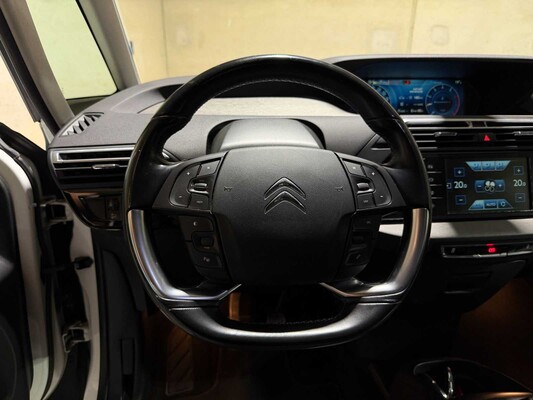 Citroen C4 Picasso 1.2 PureTech Shine 131pk 2015, JH-153-R