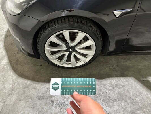 Tesla Model 3 Long Range AWD 75 kWh 351 PS 2019 (Original-NL), G-421-XX