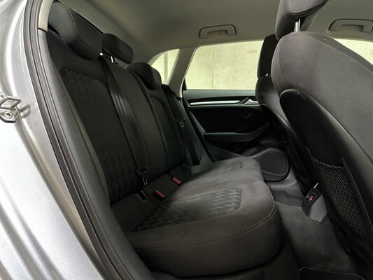 Audi A3 Sportback 1.4 e-tron PHEV Ambition Pro Line plus 204pk 2016 (Origineel-NL), JN-001-S