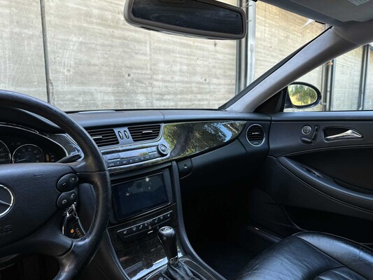 Mercedes-Benz CLS500 AMG 5.0 V8 306pk 2005 CLS-klasse Youngtimer, GBH-49-F