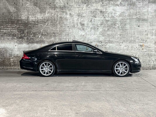Mercedes-Benz CLS500 AMG 5.0 V8 306pk 2005 CLS-klasse Youngtimer, GBH-49-F