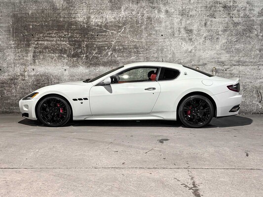 Maserati Granturismo S 4.7 V8 440pk MC Shift 440pk 2009