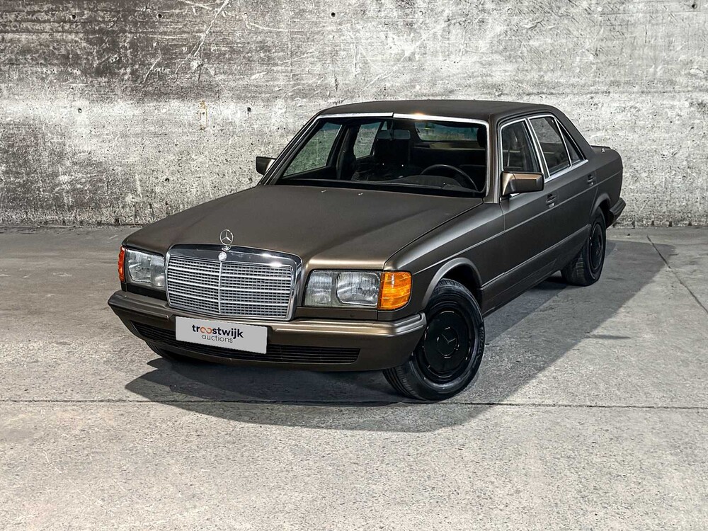 Mercedes-Benz SE W126 107pk 1982, X-916-HG