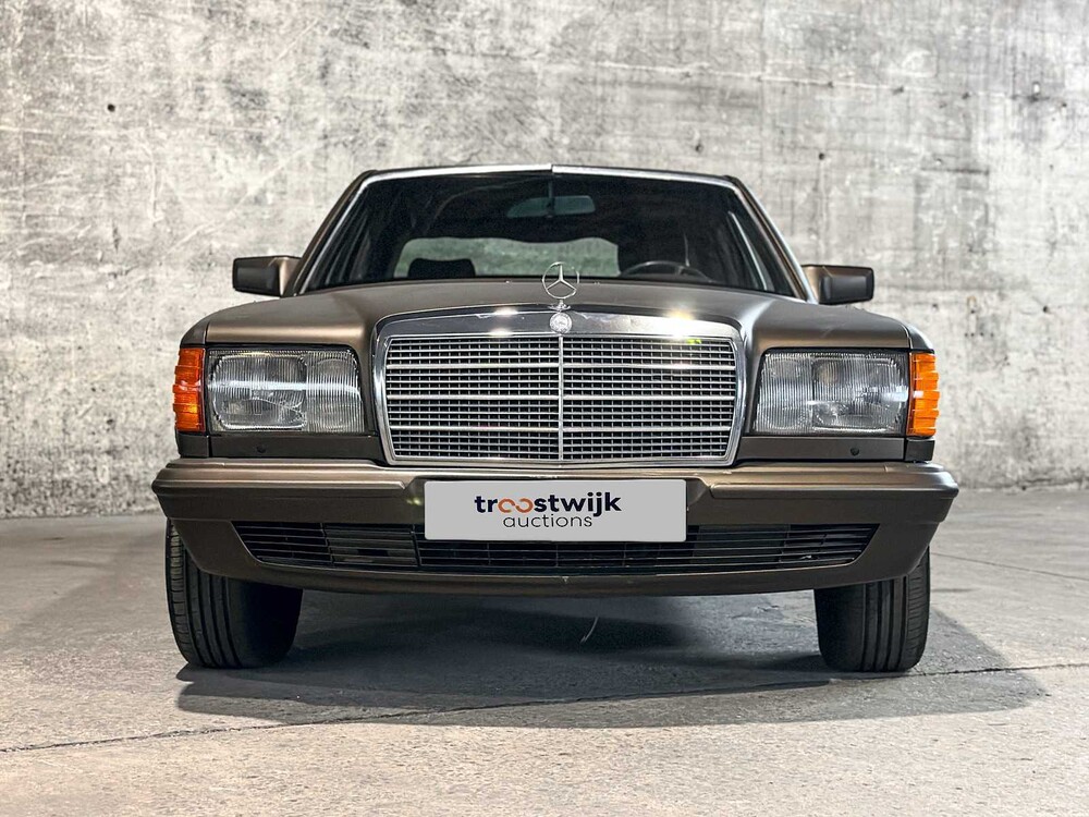 Mercedes-Benz SE W126 107pk 1982, X-916-HG