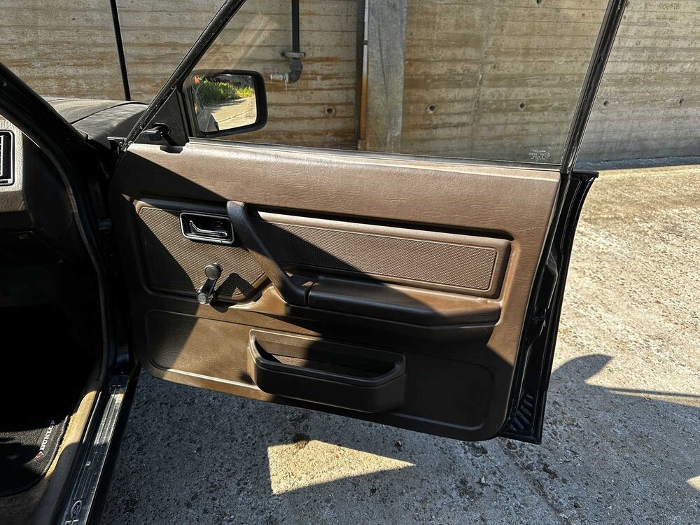 Ford Granada 2,8 GL 160 PS 1983 (Original-NL), V-101-TR