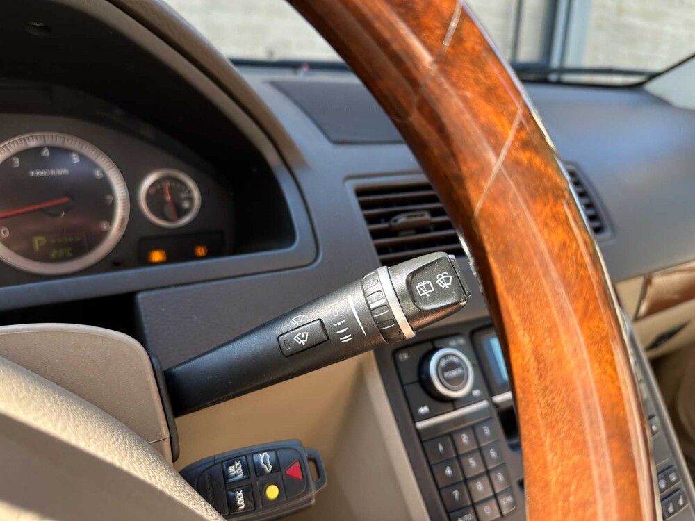 Volvo XC90 4,4 V8 Allradantrieb Summum 315 PS 2007