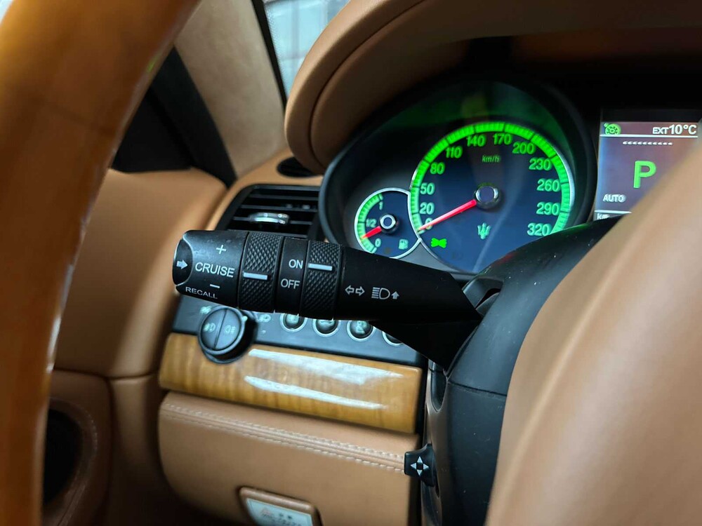 Maserati Quattroporte 4.2 V8 Executive GT 401hp 2007 Youngtimer