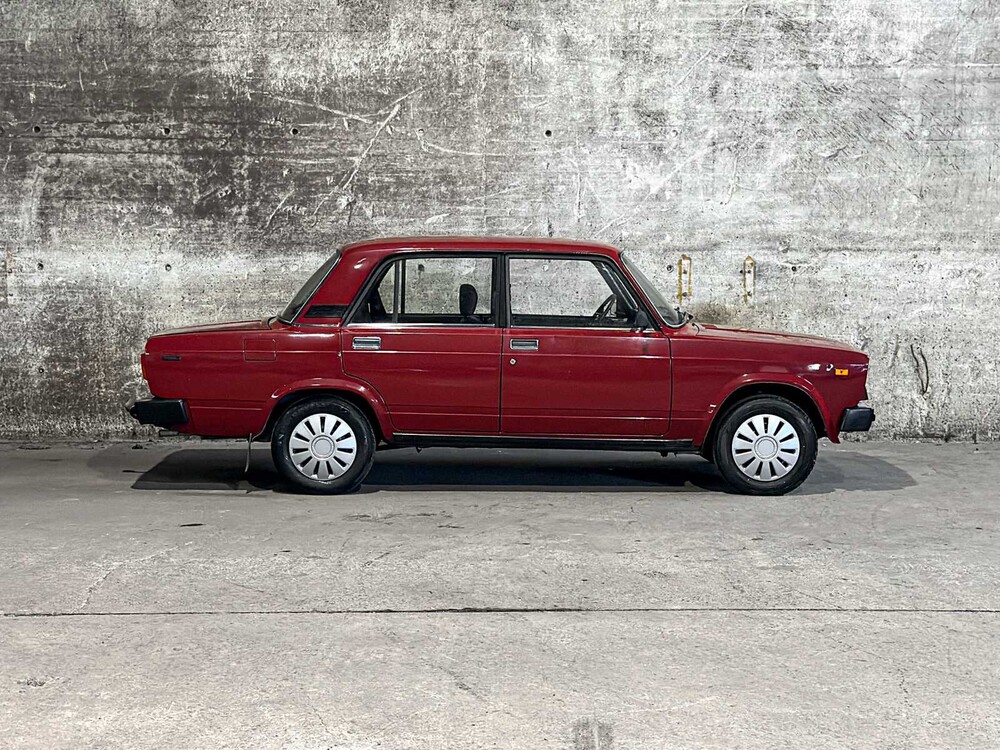 Lada 2105 69pk 1989