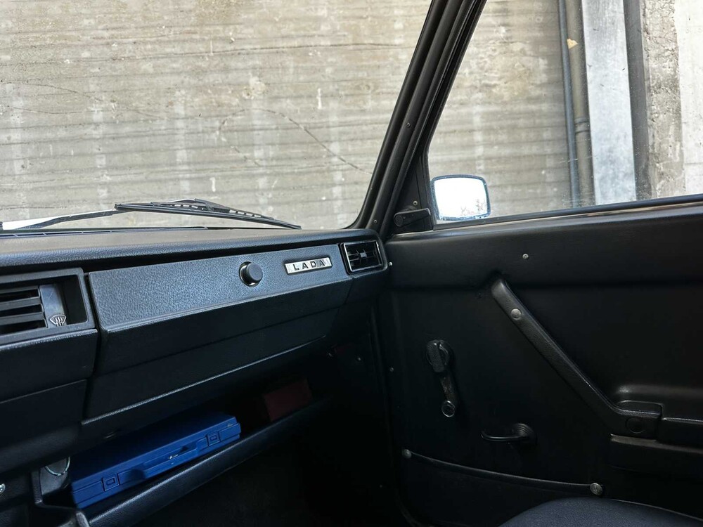 Lada 2105 69pk 1989