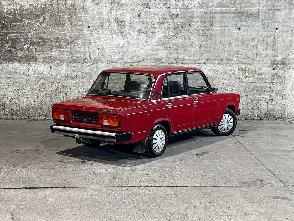 Lada 2105 69pk 1989