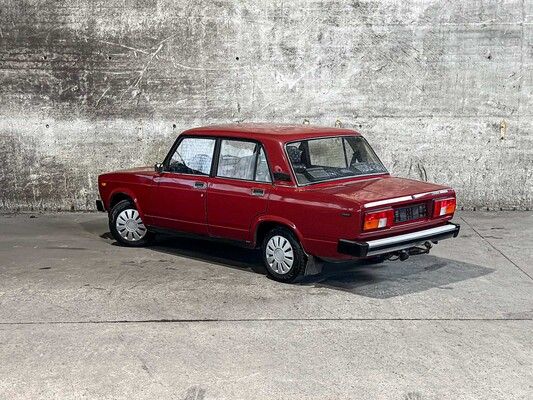 Lada 2105 69pk 1989