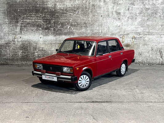 Lada 2105 69pk 1989