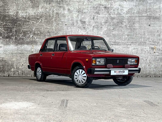 Lada 2105 69pk 1989