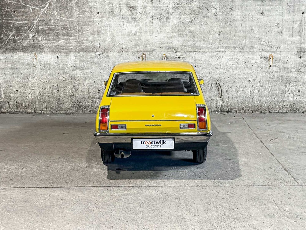 Toyota Carina 1600 de Luxe automatic 75pk 1976