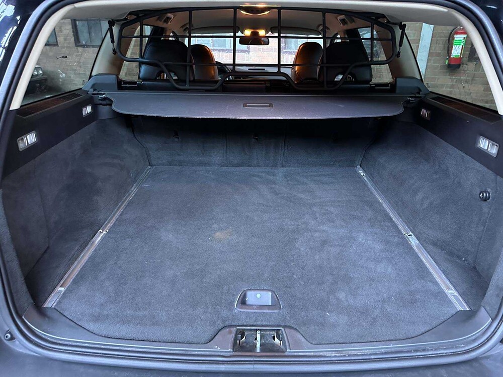 Volvo XC70 2.4 D5 Summum 185hp 2009, PD-287-R Youngtimer