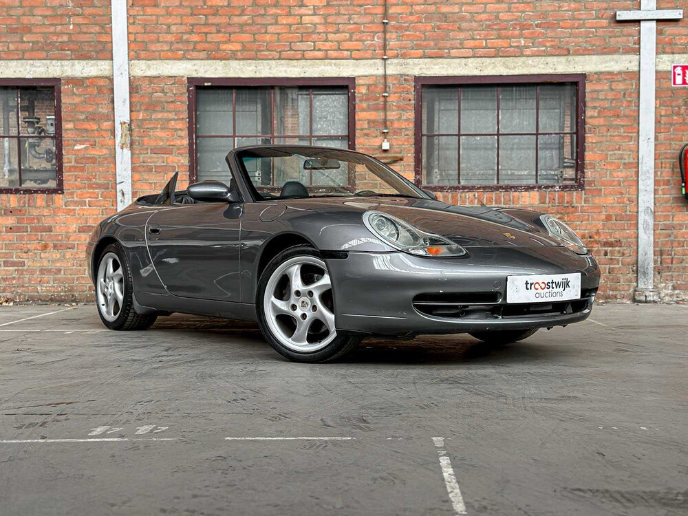 Porsche 911 Carrera Cabriolet 3.4 996 300hp 2001 Youngtimer