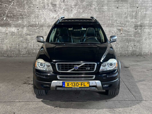 Volvo XC90 4.4 V8 Momentum 315pk 2007 (7-persoons), X-130-FL Youngtimer