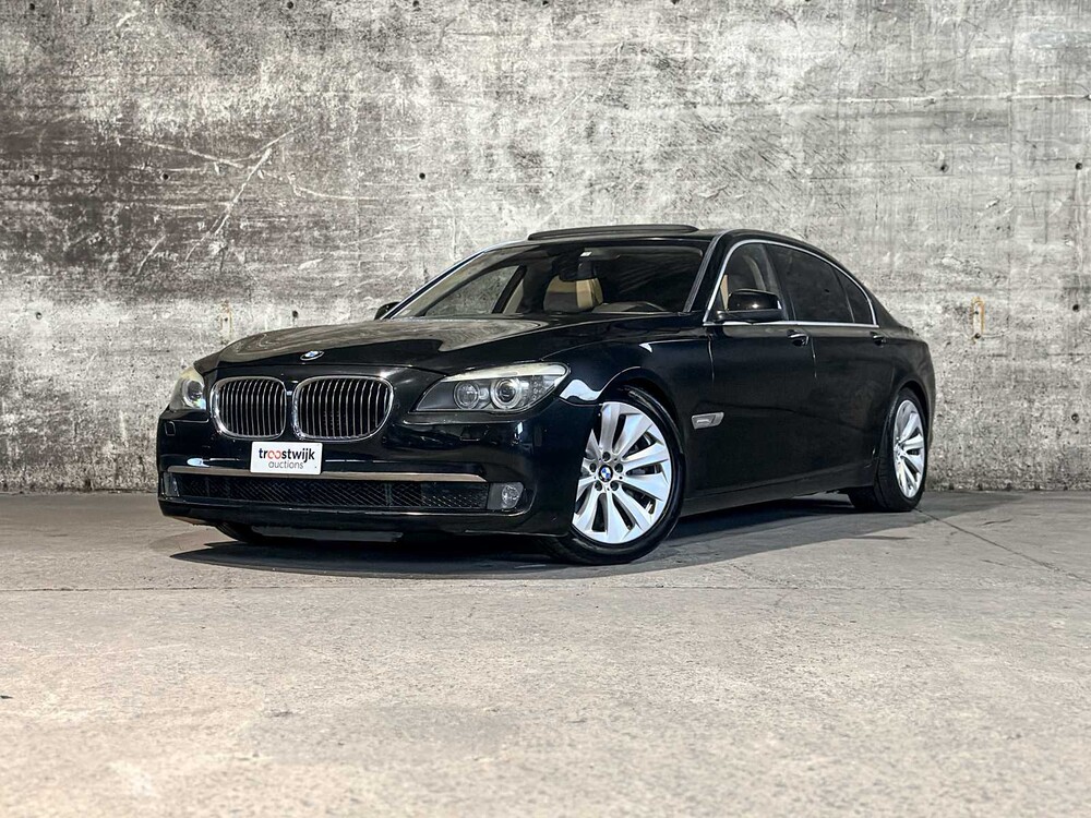 BMW ActiveHybrid7 F04 4.4 V8 465pk 2010