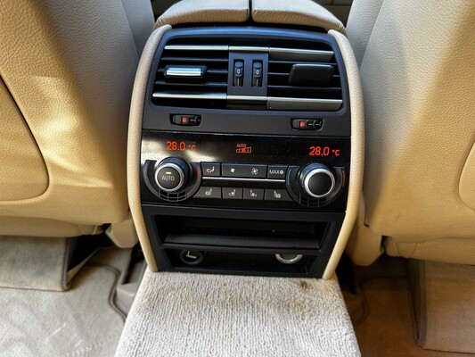 BMW ActiveHybrid7 F04 4.4 V8 465pk 2010