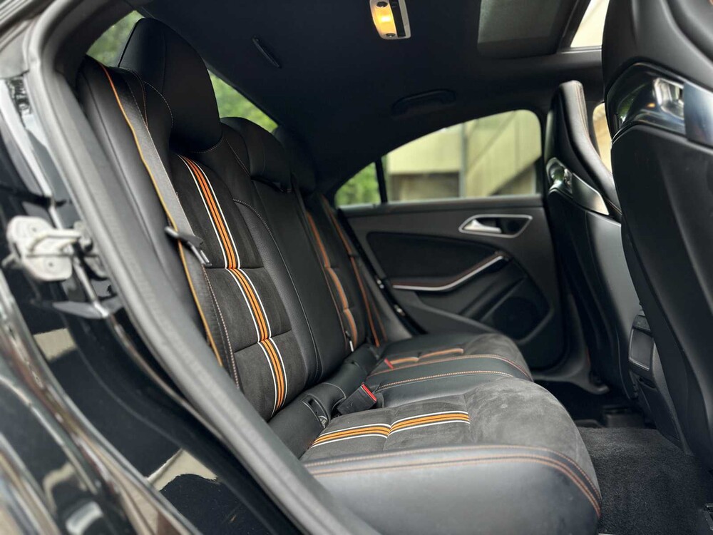 Mercedes-Benz CLA45 4Matic OrangeArt Edition CLA-Klasse 360pk 2015, NL-Kenteken
