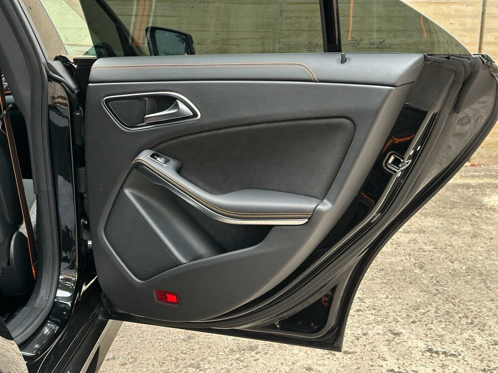 Mercedes-Benz CLA45 4Matic OrangeArt Edition CLA-Klasse 360pk 2015, NL-Kenteken
