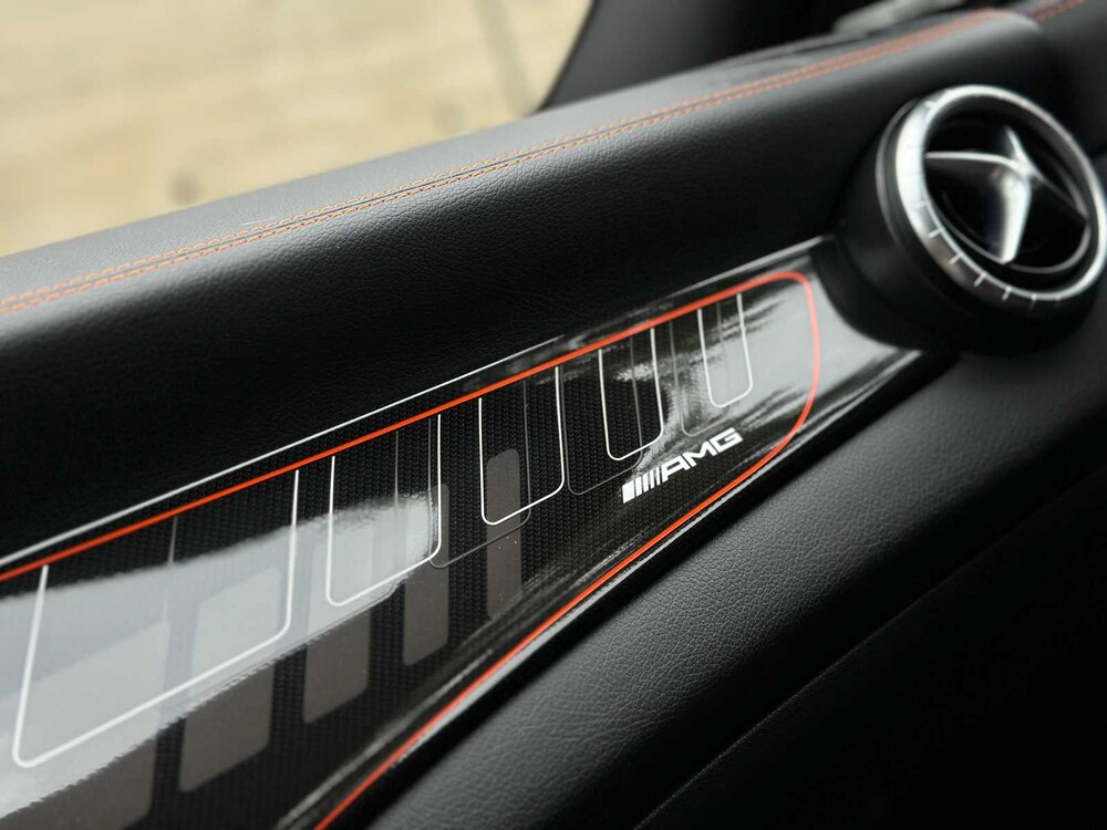 Mercedes-Benz CLA45 4Matic OrangeArt Edition CLA-Klasse 360pk 2015, NL-Kenteken