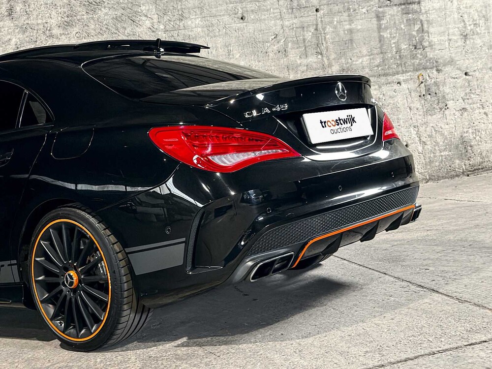 Mercedes-Benz CLA45 4Matic OrangeArt Edition CLA-Klasse 360pk 2015, NL-Kenteken