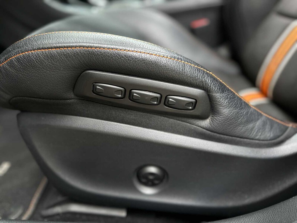 Mercedes-Benz CLA45 4Matic OrangeArt Edition CLA-Klasse 360pk 2015, NL-Kenteken