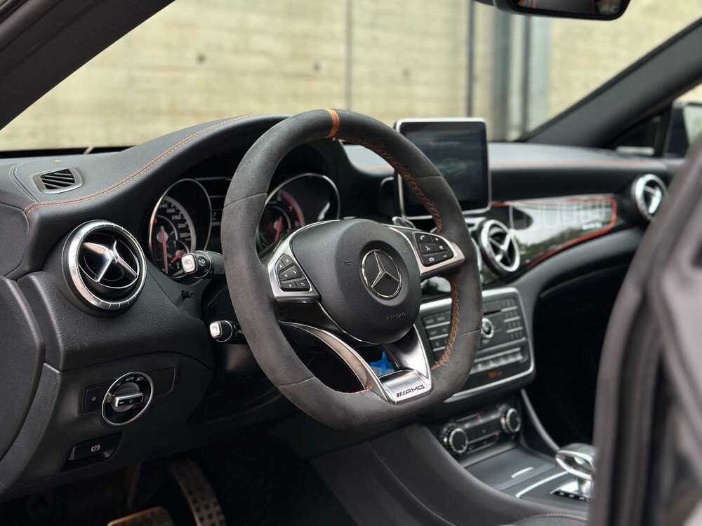 Mercedes-Benz CLA45 4Matic OrangeArt Edition CLA-Klasse 360pk 2015, NL-Kenteken