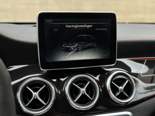 Mercedes-Benz CLA45 4Matic OrangeArt Edition CLA-Klasse 360pk 2015, NL-Kenteken