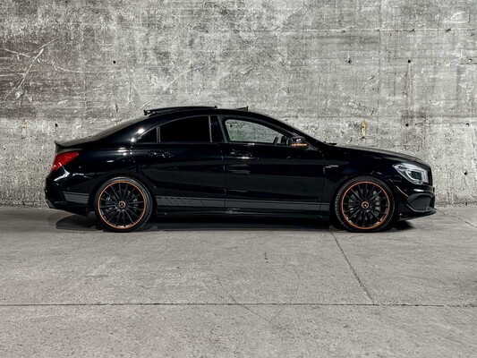 Mercedes-Benz CLA45 4Matic OrangeArt Edition CLA-Klasse 360pk 2015, NL-Kenteken