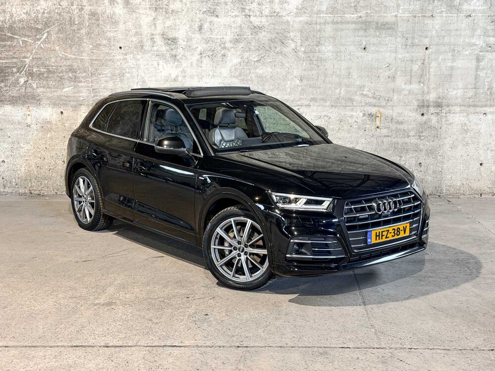 Audi Q5 55 TFSI e quattro Competition 367 PS 2020, HFZ-38-V
