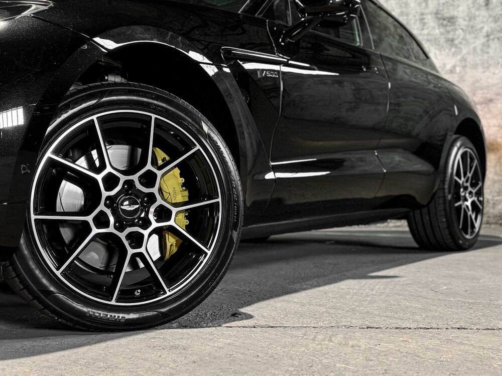 Aston Martin DBX 4.0 V8 1913 551pk 2020 (1 OF 500), HNT-92-V