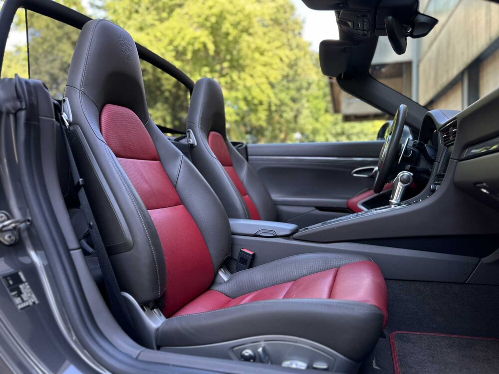 Porsche 911 Turbo S Cabriolet 991 3.8 6-cilinder Cabrio 560pk 2014 (Origineel-NL), NL-kenteken