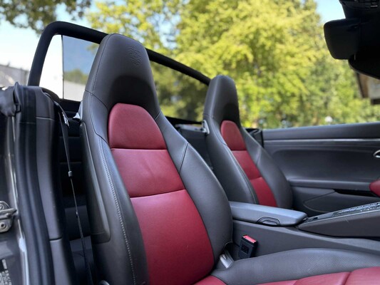 Porsche 911 Turbo S Cabriolet 991 3.8 6-cilinder Cabrio 560pk 2014 (Origineel-NL), NL-kenteken