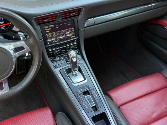 Porsche 911 Turbo S Cabriolet 991 3.8 6-cilinder Cabrio 560pk 2014 (Origineel-NL), NL-kenteken