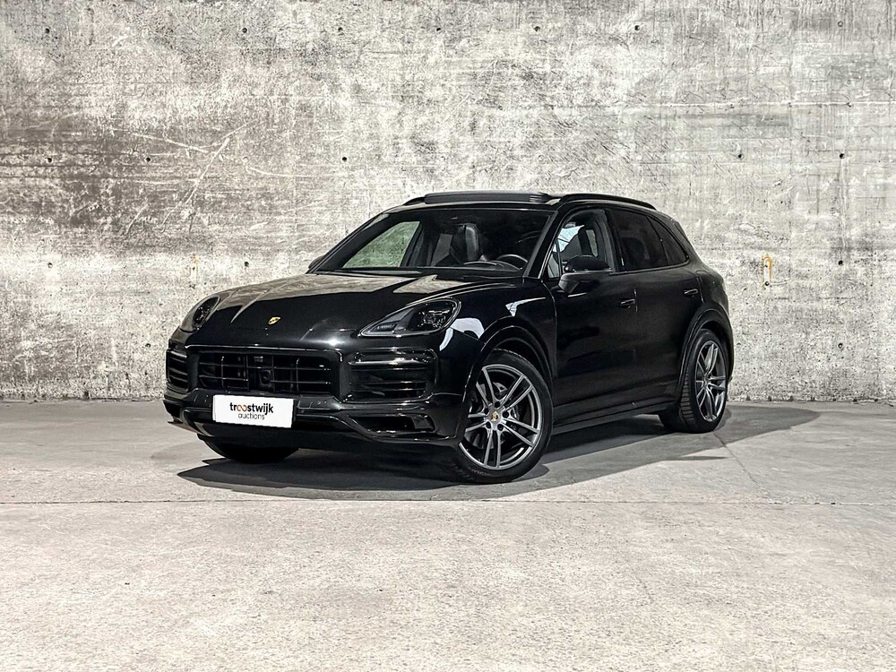 Porsche Cayenne E-Hybrid Platinum Edition 3.0 V6 462pk 2023 (Origineel-NL), NL-kenteken -Sport-Chrono-