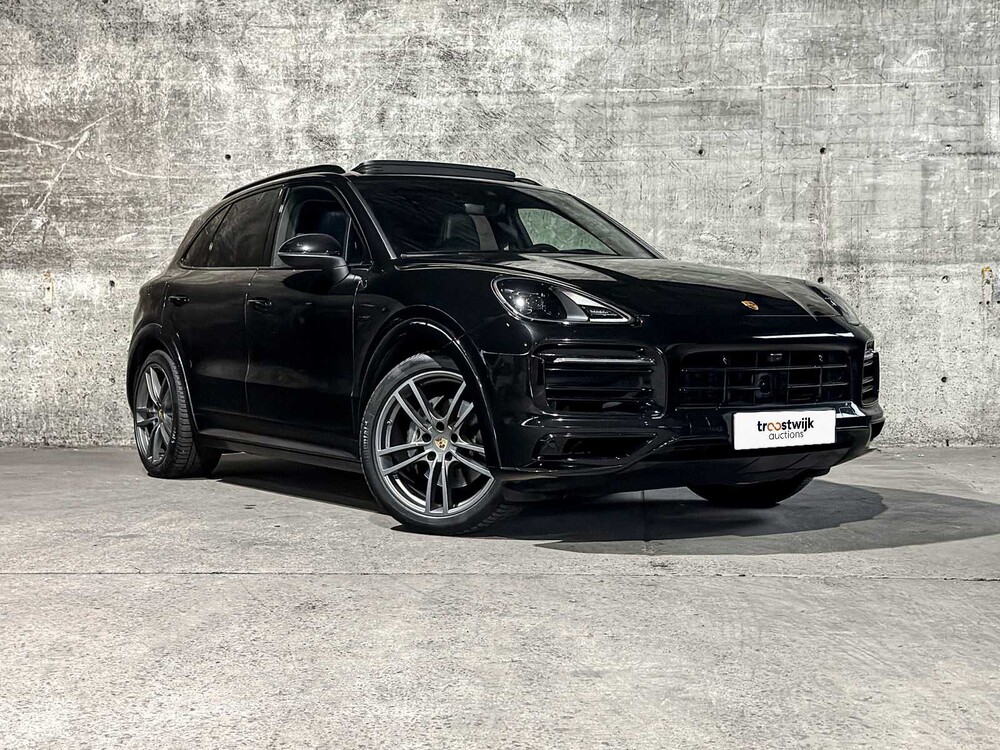 Porsche Cayenne E-Hybrid Platinum Edition 3.0 V6 462pk 2023 (Origineel-NL), NL-kenteken -Sport-Chrono-