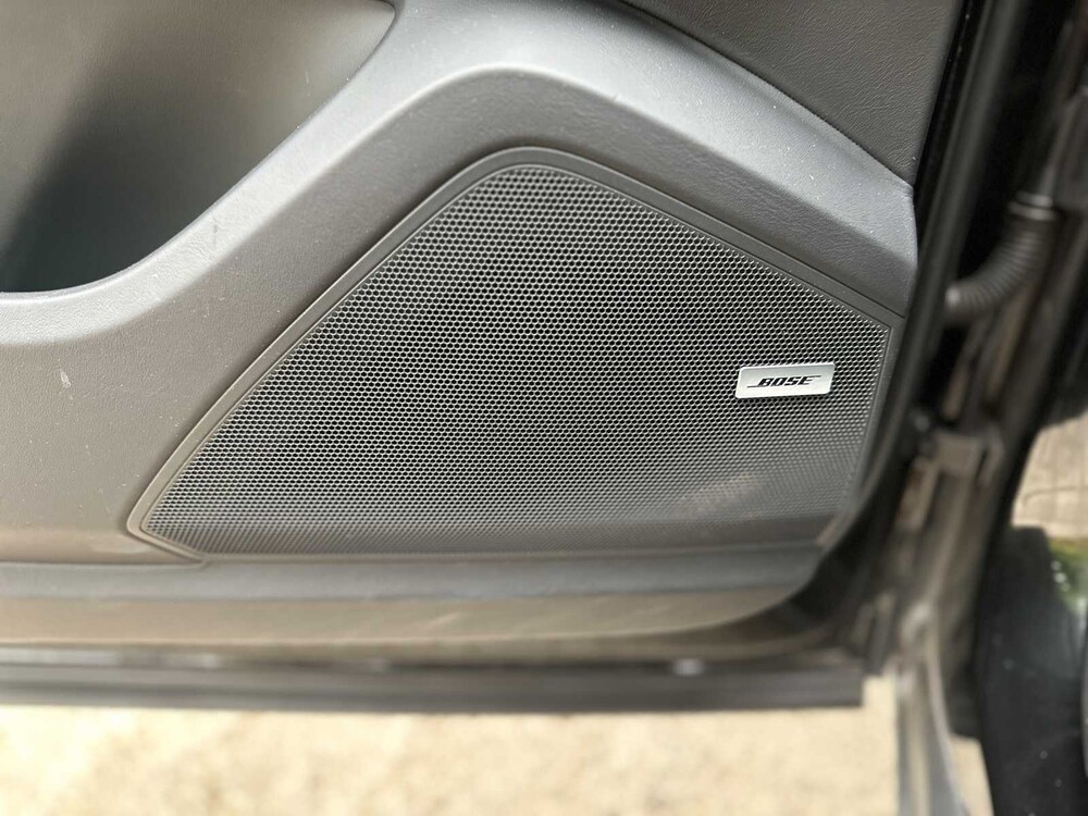 Porsche Cayenne E-Hybrid Platinum Edition 3.0 V6 462pk 2023 (Origineel-NL), NL-kenteken -Sport-Chrono-