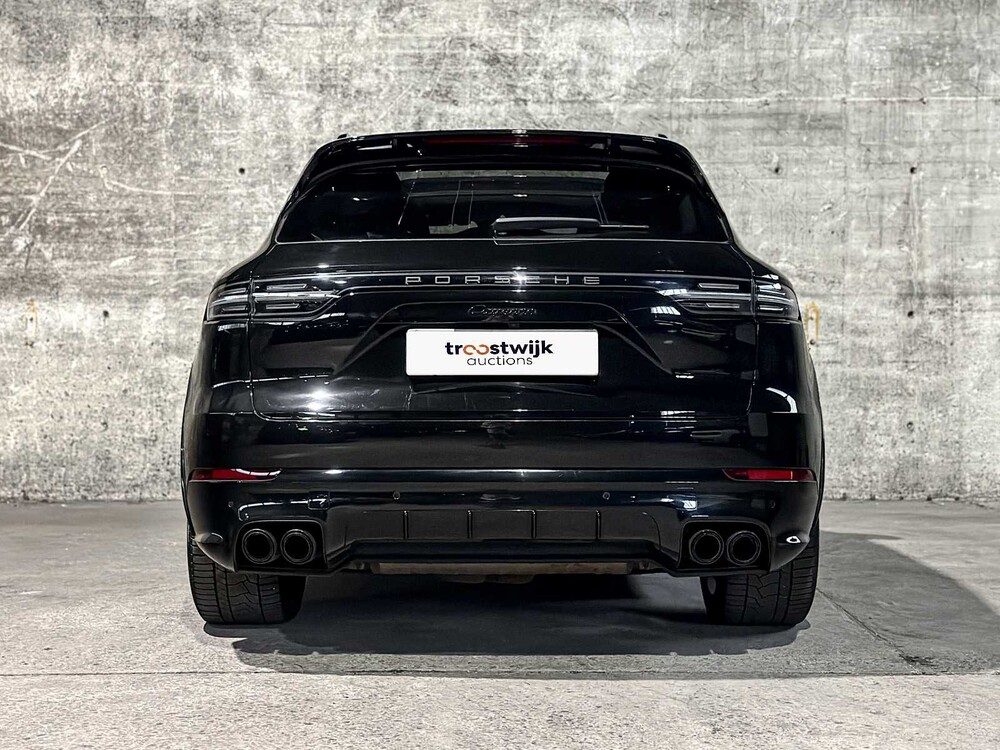 Porsche Cayenne E-Hybrid Platinum Edition 3.0 V6 462pk 2023 (Origineel-NL), NL-kenteken -Sport-Chrono-