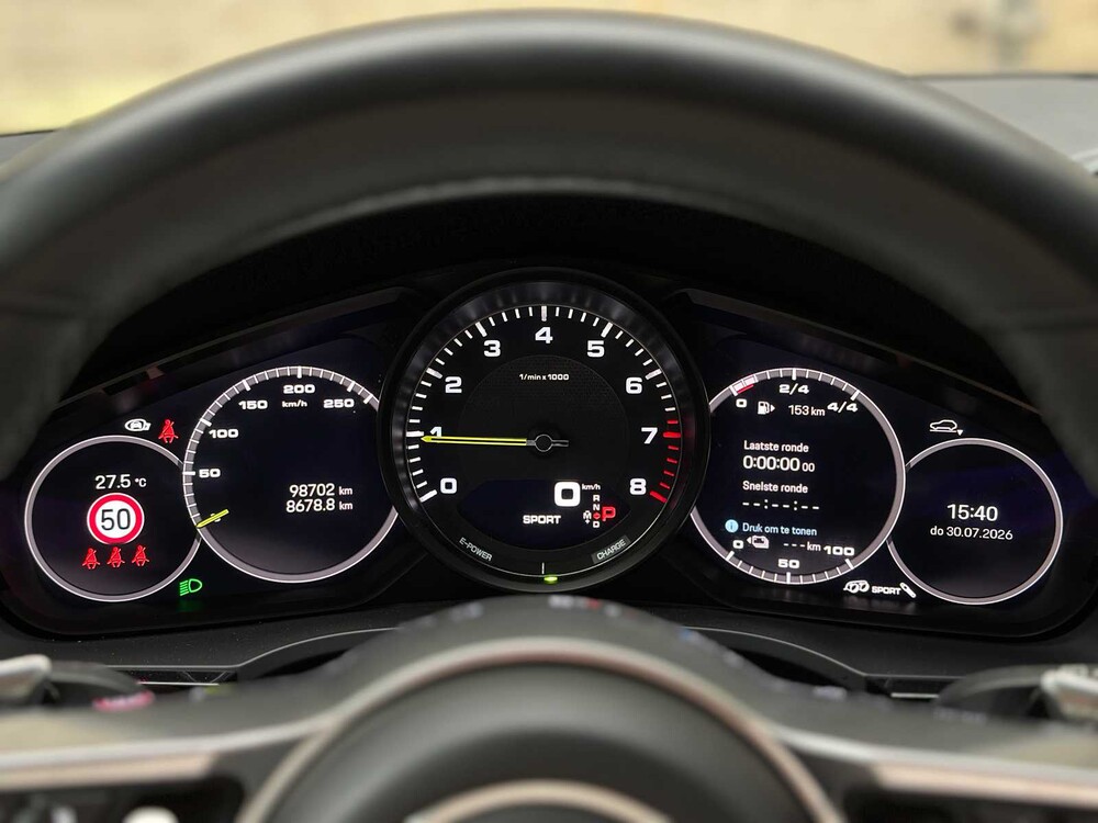 Porsche Cayenne E-Hybrid Platinum Edition 3.0 V6 462pk 2023 (Origineel-NL), NL-kenteken -Sport-Chrono-