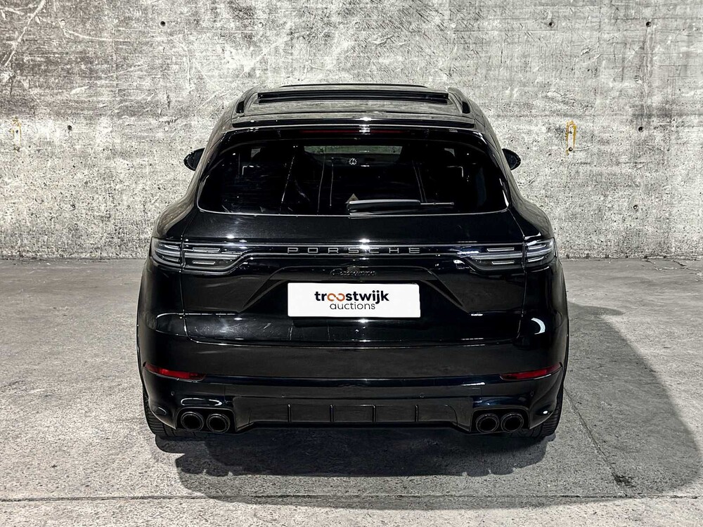 Porsche Cayenne E-Hybrid Platinum Edition 3.0 V6 462pk 2023 (Origineel-NL), NL-kenteken -Sport-Chrono-