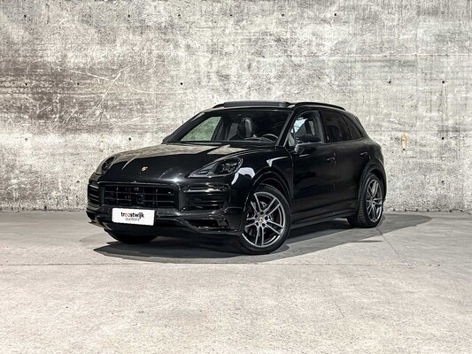 Porsche Cayenne E-Hybrid Platinum Edition 3.0 V6 462pk 2023 (Origineel-NL), NL-kenteken -Sport-Chrono-