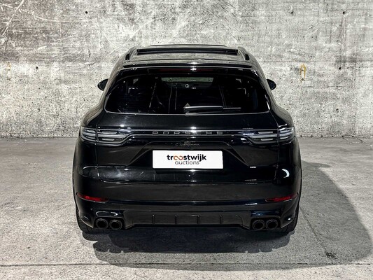 Porsche Cayenne E-Hybrid Platinum Edition 3.0 V6 462pk 2023 (Origineel-NL), NL-kenteken -Sport-Chrono-