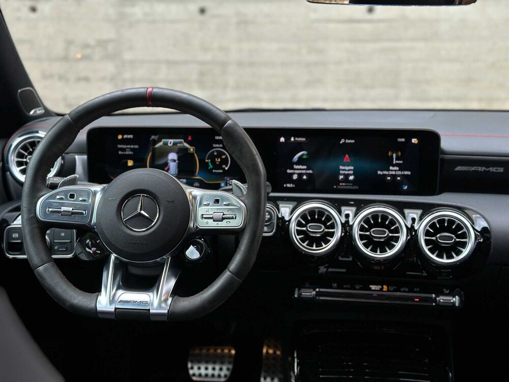Mercedes-Benz CLA45 AMG Shooting Brake 4MATIC+ Premium Plus CLA-klasse 387pk 2022 (BTW 21%), NL-Kenteken