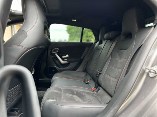 Mercedes-Benz CLA45 AMG Shooting Brake 4MATIC+ Premium Plus CLA-klasse 387pk 2022 (BTW 21%), NL-Kenteken