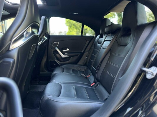 Mercedes-Benz CLA45s 4Matic+ Premium Plus CLA-klasse 421pk 2020, NL-Kenteken