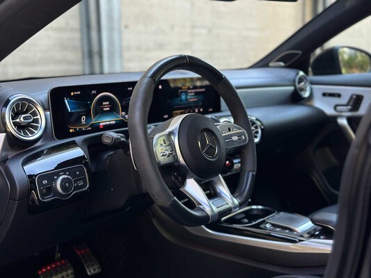 Mercedes-Benz CLA45s 4Matic+ Premium Plus CLA-klasse 421pk 2020, NL-Kenteken
