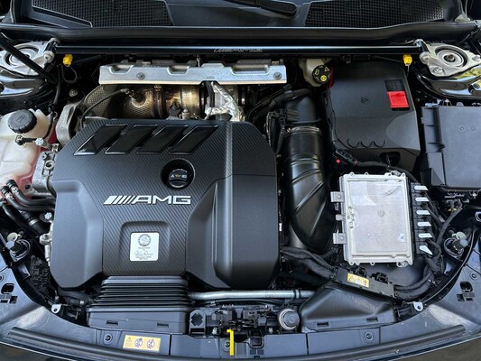 Mercedes-Benz CLA45s 4Matic+ Premium Plus CLA-klasse 421pk 2020, NL-Kenteken